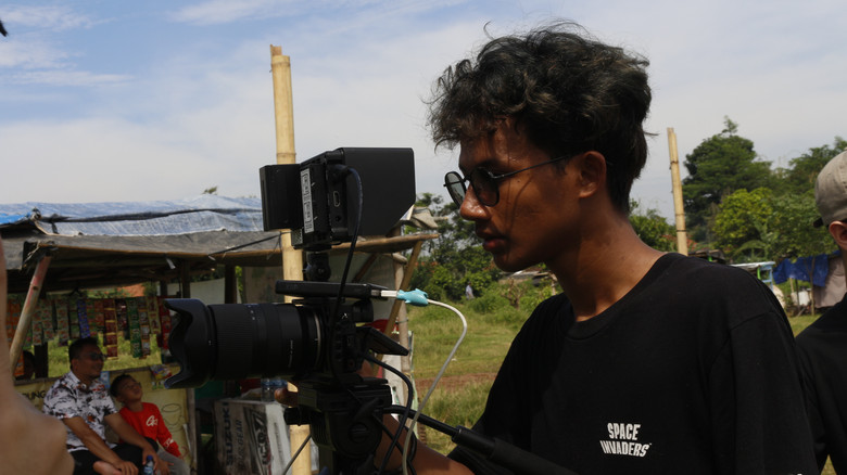 кадр из фильма Refugee of Life