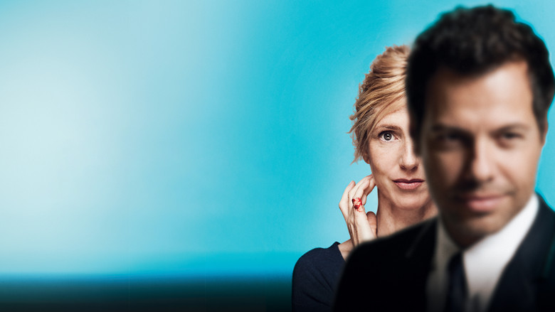 кадр из фильма Она его обожает