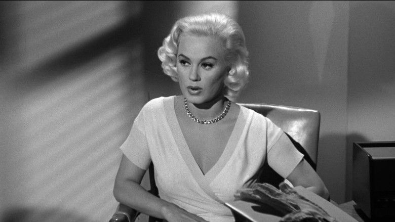 кадр из фильма Vice Raid