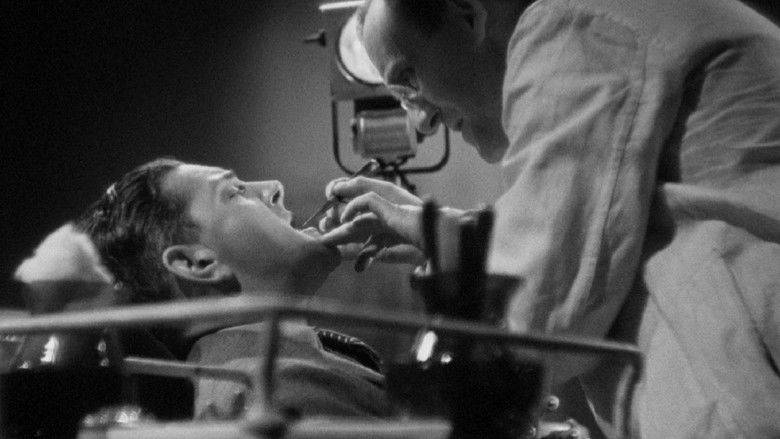 кадр из фильма Человек, который слишком много знал