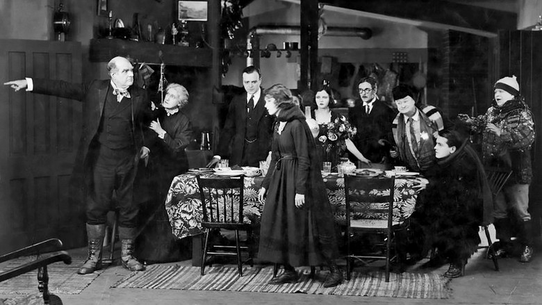 кадр из фильма Водопад жизни