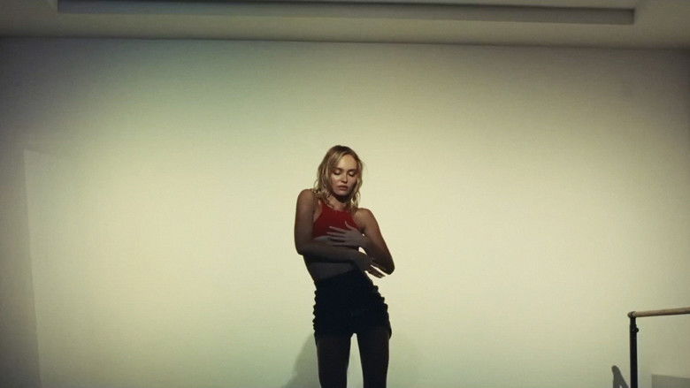 кадр из фильма The Weeknd - Double Fantasy