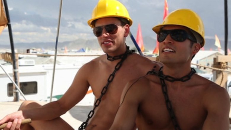 кадр из фильма Meet the GlamCocks