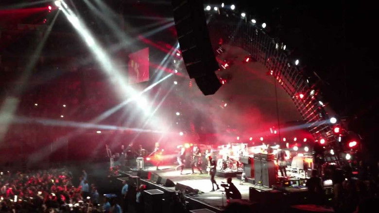 кадр из фильма Kasabian: Live! - Live at the O2