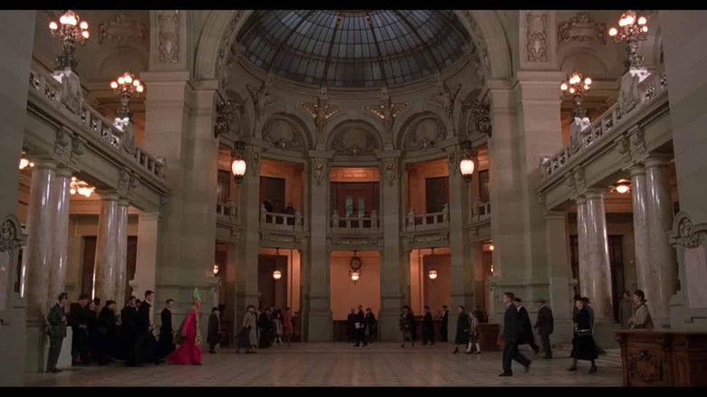 кадр из фильма Аминь