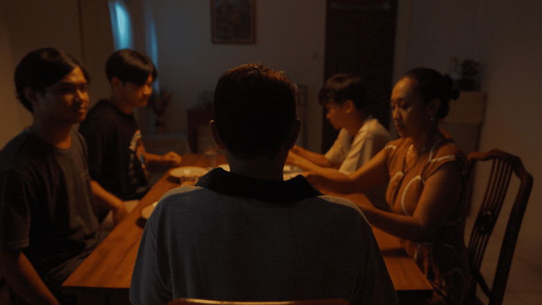 кадр из фильма Debar yang Memudar