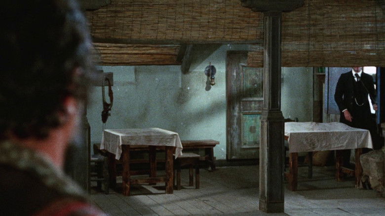 кадр из фильма Стальной кулак Джанго