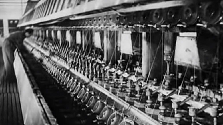 кадр из фильма Семь тростников, один костюм