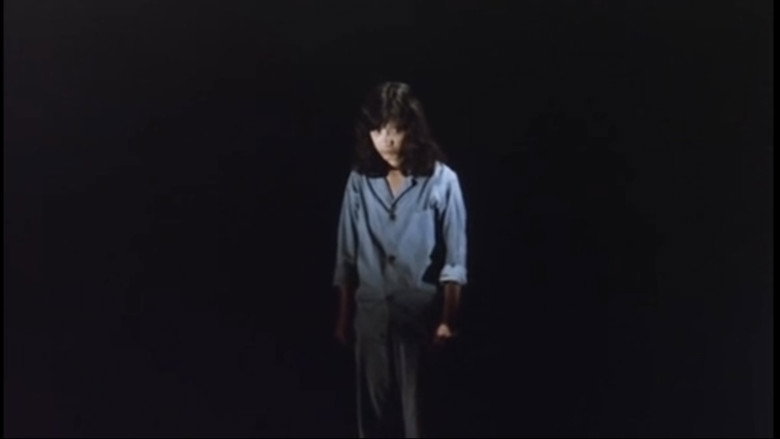 кадр из фильма Заключенная: В клетке!