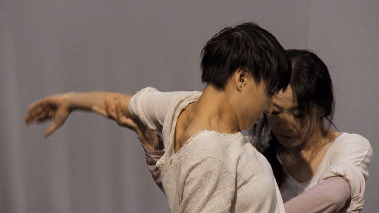 кадр из фильма A Long Way Home