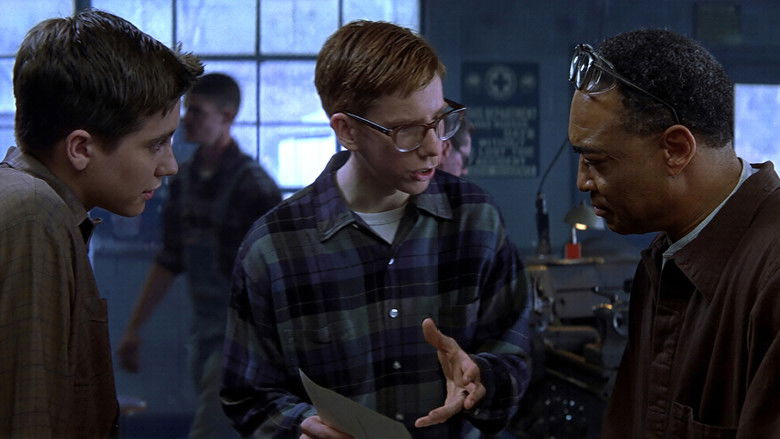 кадр из фильма Октябрьское небо