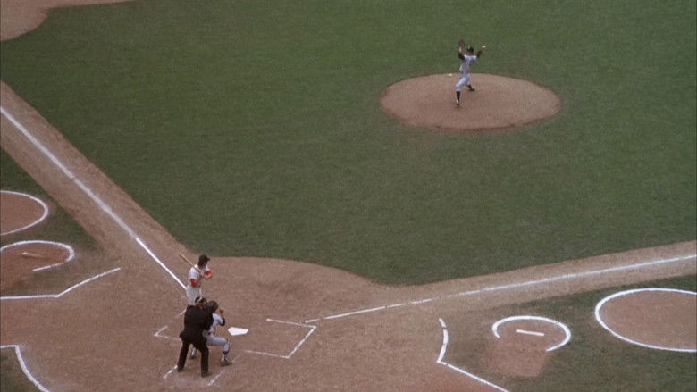 кадр из фильма Бей в барабан медленно