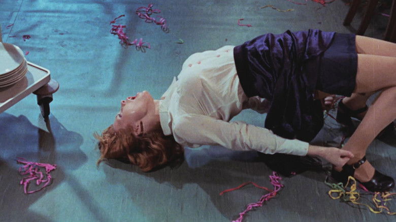 кадр из фильма Магдалена, одержимая Дьяволом