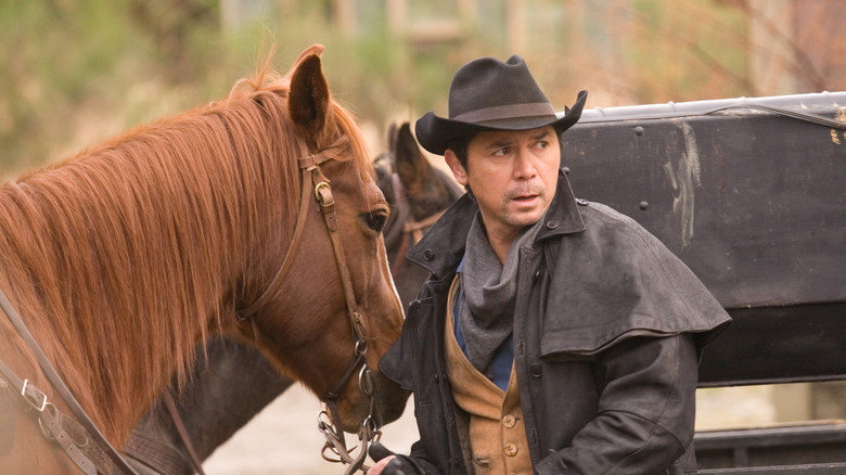 кадр из фильма Ангел и злодей