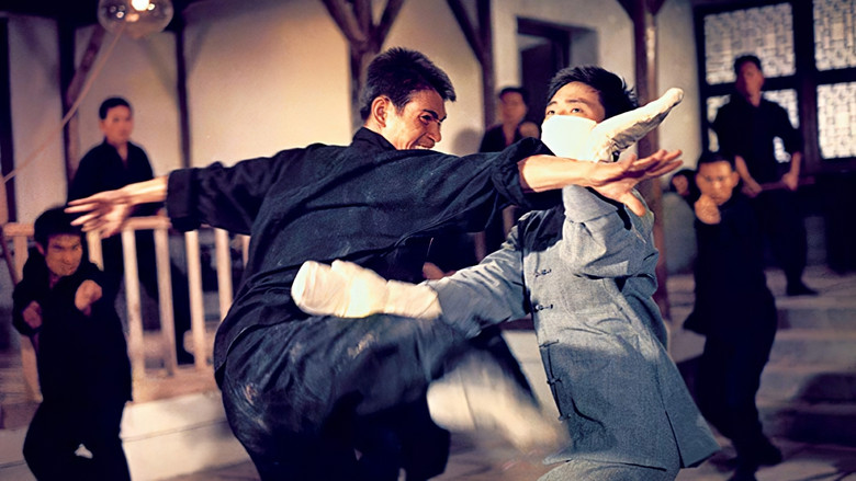 кадр из фильма 龍虎鬪