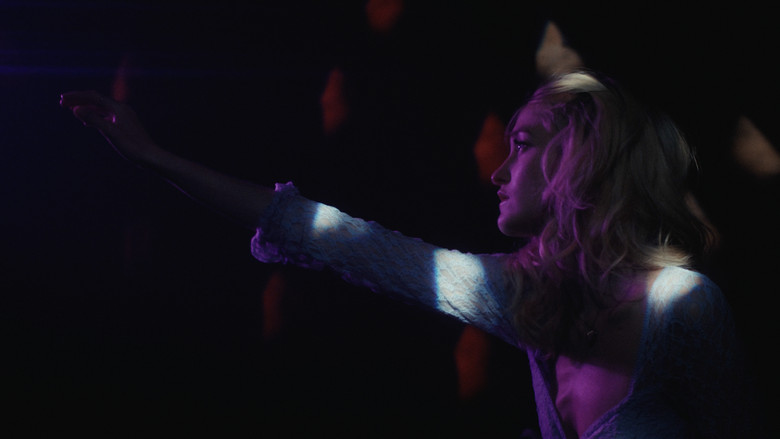 кадр из фильма Ghosted