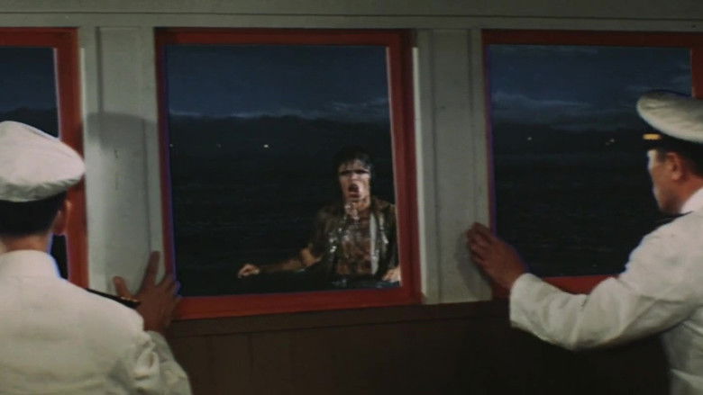 кадр из фильма Франкенштейн против Барагона