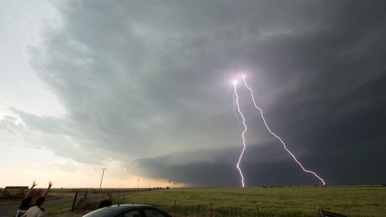 кадр из фильма National Geographic: Inside the Mega Twister