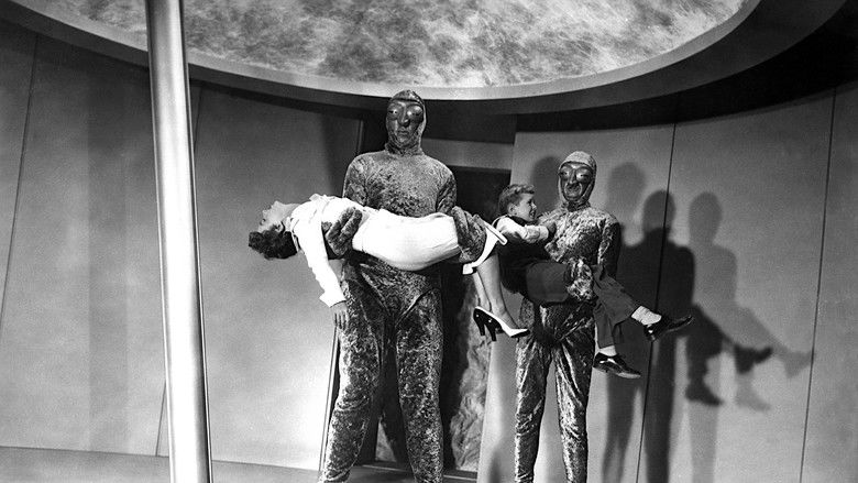 кадр из фильма Захватчики с Марса