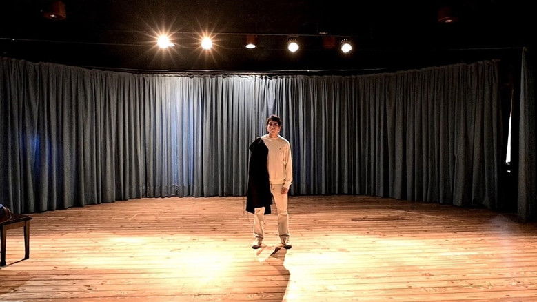 кадр из фильма Tenebris Umbra