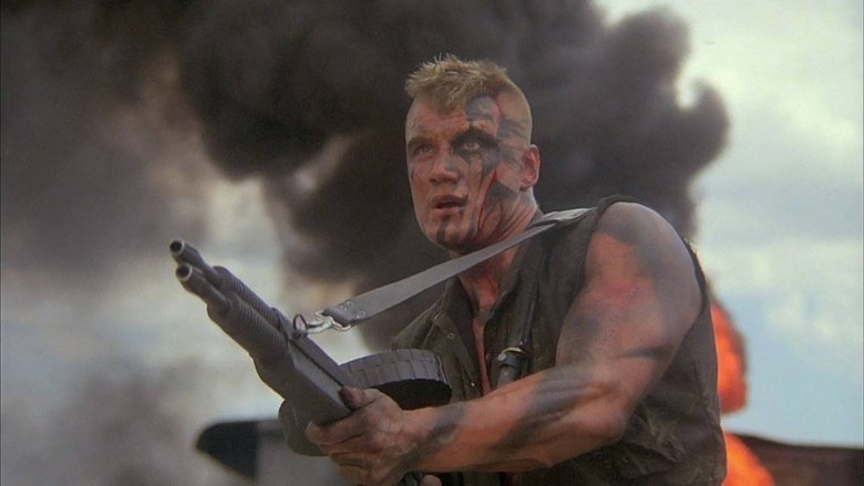 кадр из фильма Красный скорпион