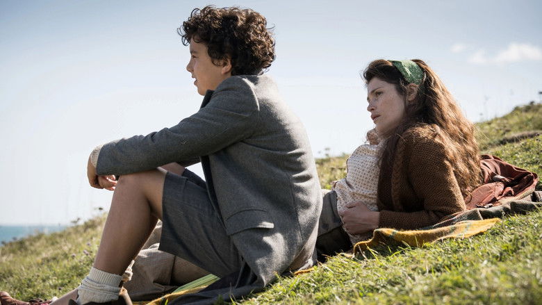 кадр из фильма Страна Солнца