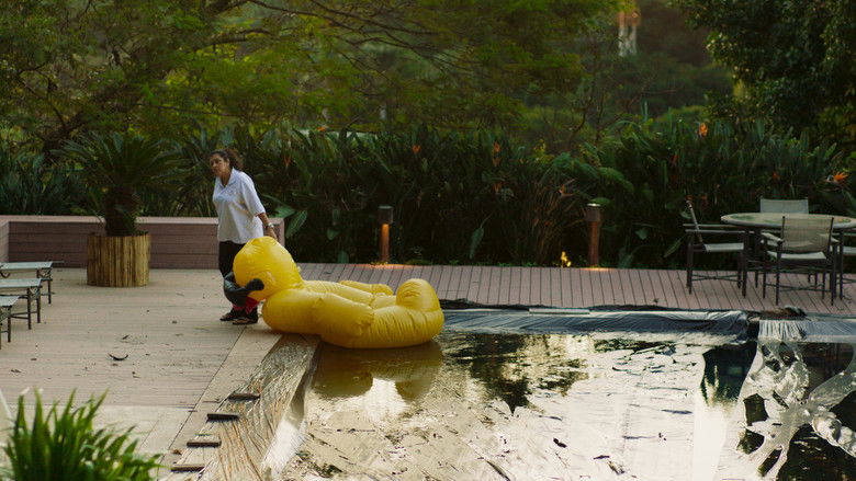 кадр из фильма Три лета