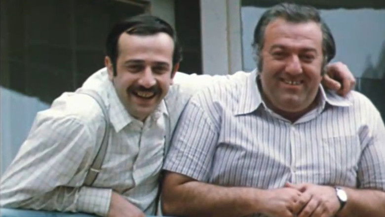 кадр из фильма Общая стена