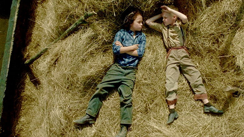 кадр из фильма Антон і червона химера