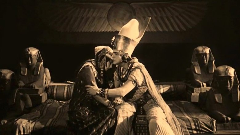 кадр из фильма Das Weib des Pharao