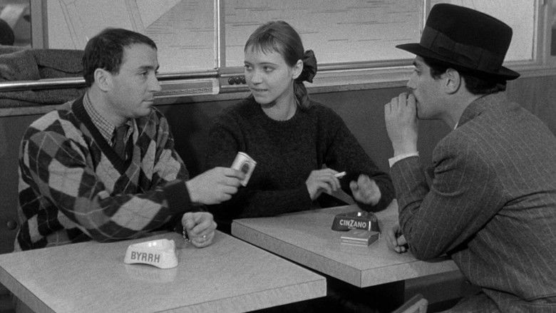 кадр из фильма Банда аутсайдеров