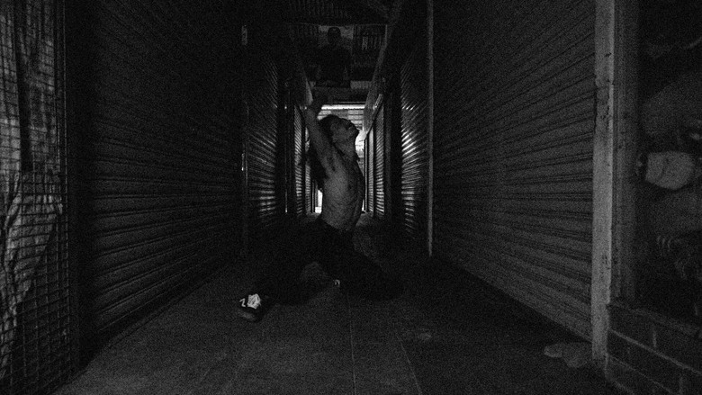 кадр из фильма SILIKA