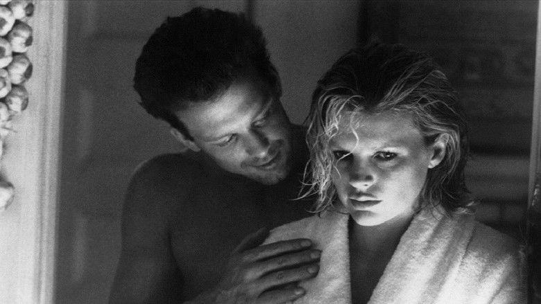 кадр из фильма Девять с половиной недель