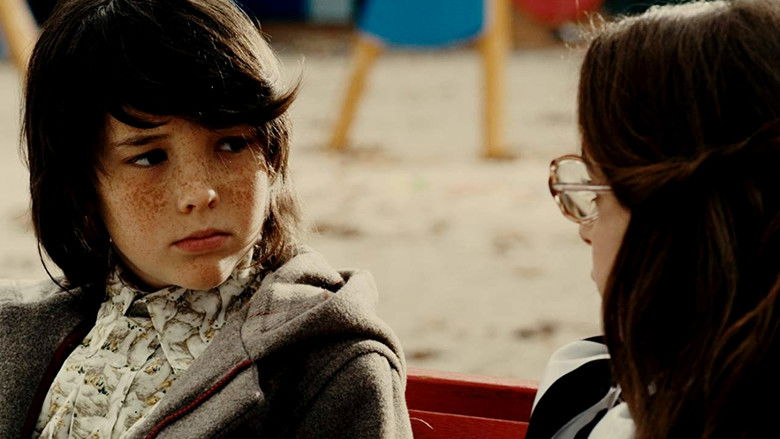 кадр из фильма El amor me queda grande