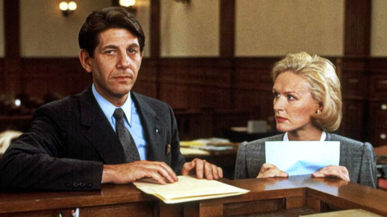 кадр из фильма Зазубренное лезвие