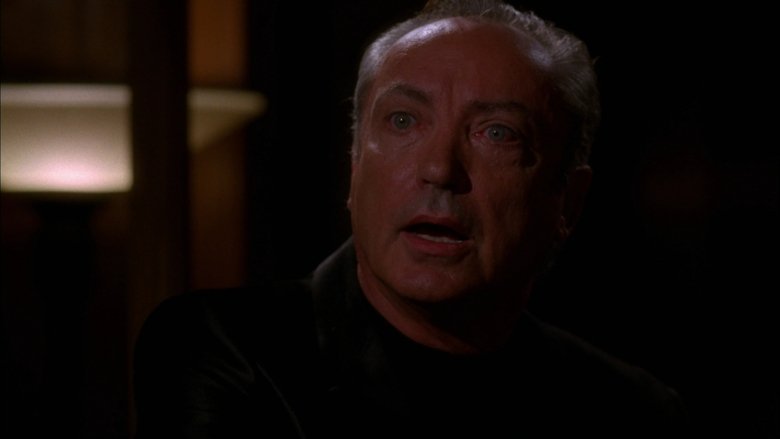 кадр из фильма Cigarette Burns