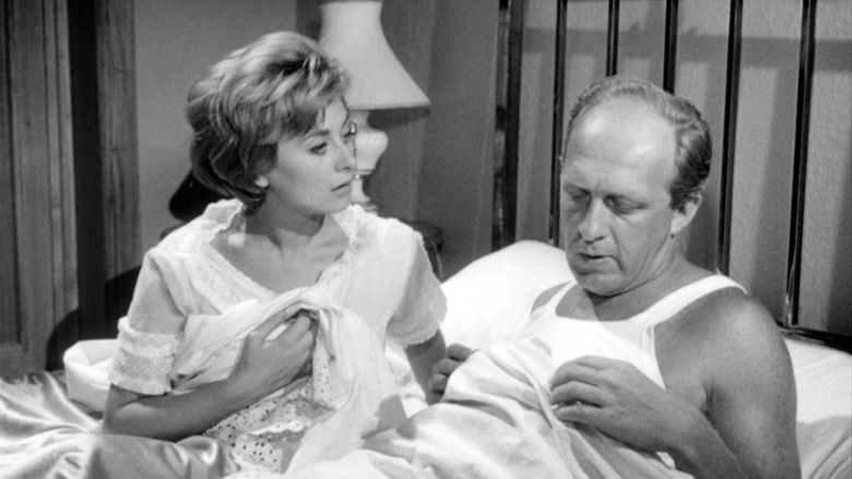 кадр из фильма Gli italiani e le donne