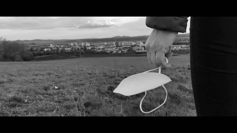 кадр из фильма 7829 km od Wu-chanu