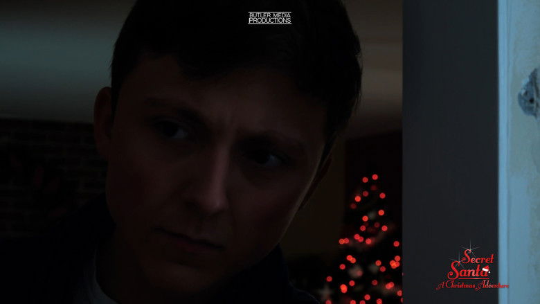кадр из фильма Secret Santa: A Christmas Adventure