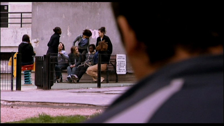 кадр из фильма L'Esquive