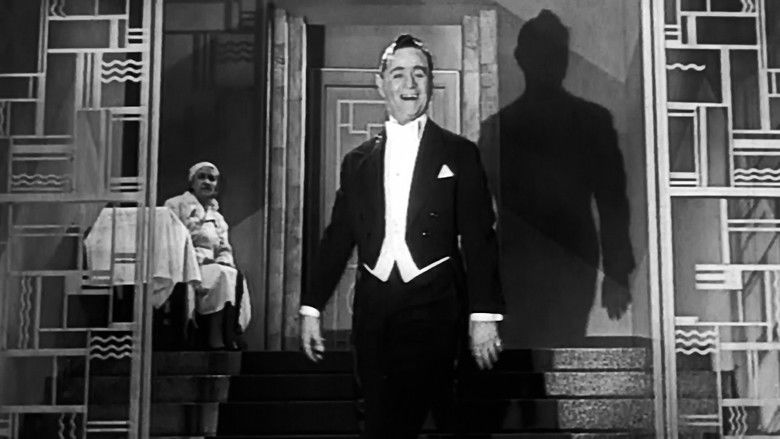 кадр из фильма Необыкновенная карьера