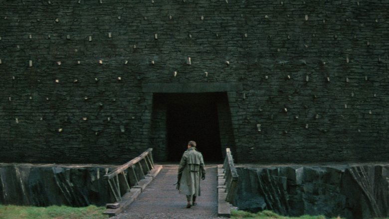 кадр из фильма Крепость