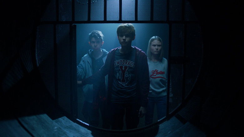 кадр из фильма Яга. Кошмар тёмного леса