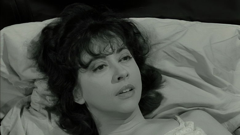 кадр из фильма A Falecida