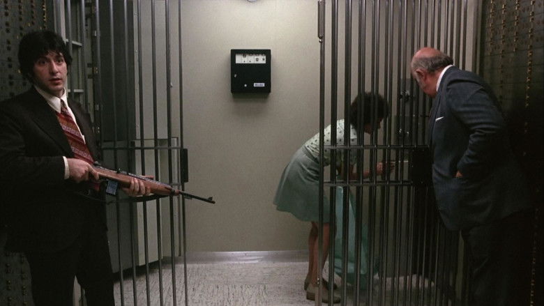 кадр из фильма Собачий полдень