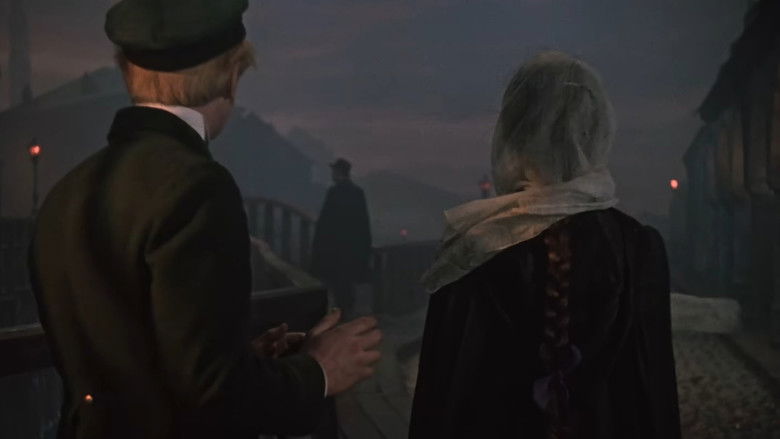 кадр из фильма Белые ночи