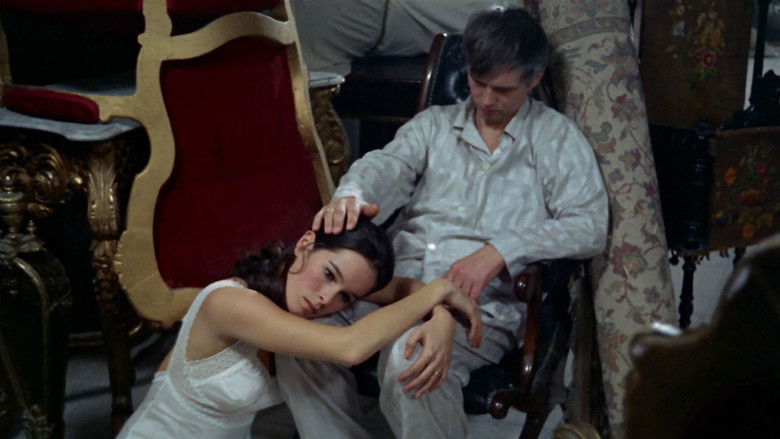 кадр из фильма La Madriguera