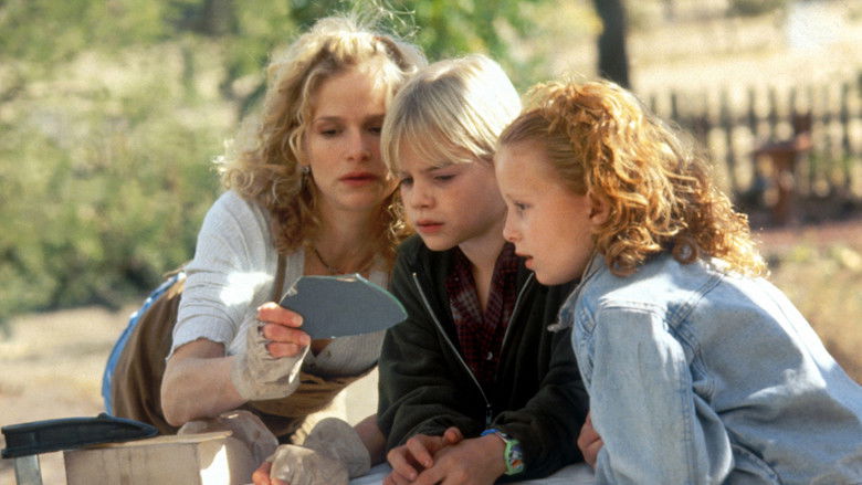 кадр из фильма Феномен