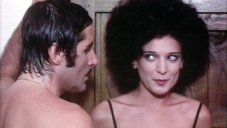 кадр из фильма Le inibizioni del dottor Gaudenzi, vedovo col complesso della buonanima