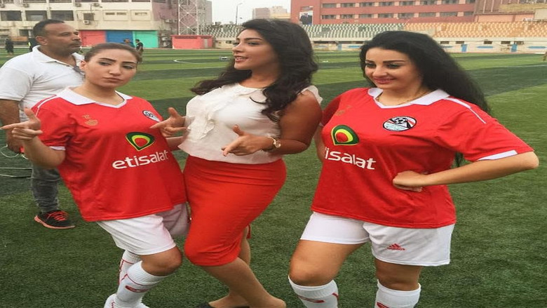 кадр из фильма عيال حريفة